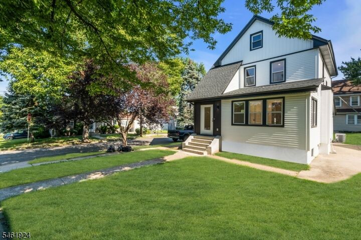 Property Photo:  17 S Midland Ave  NJ 07032 