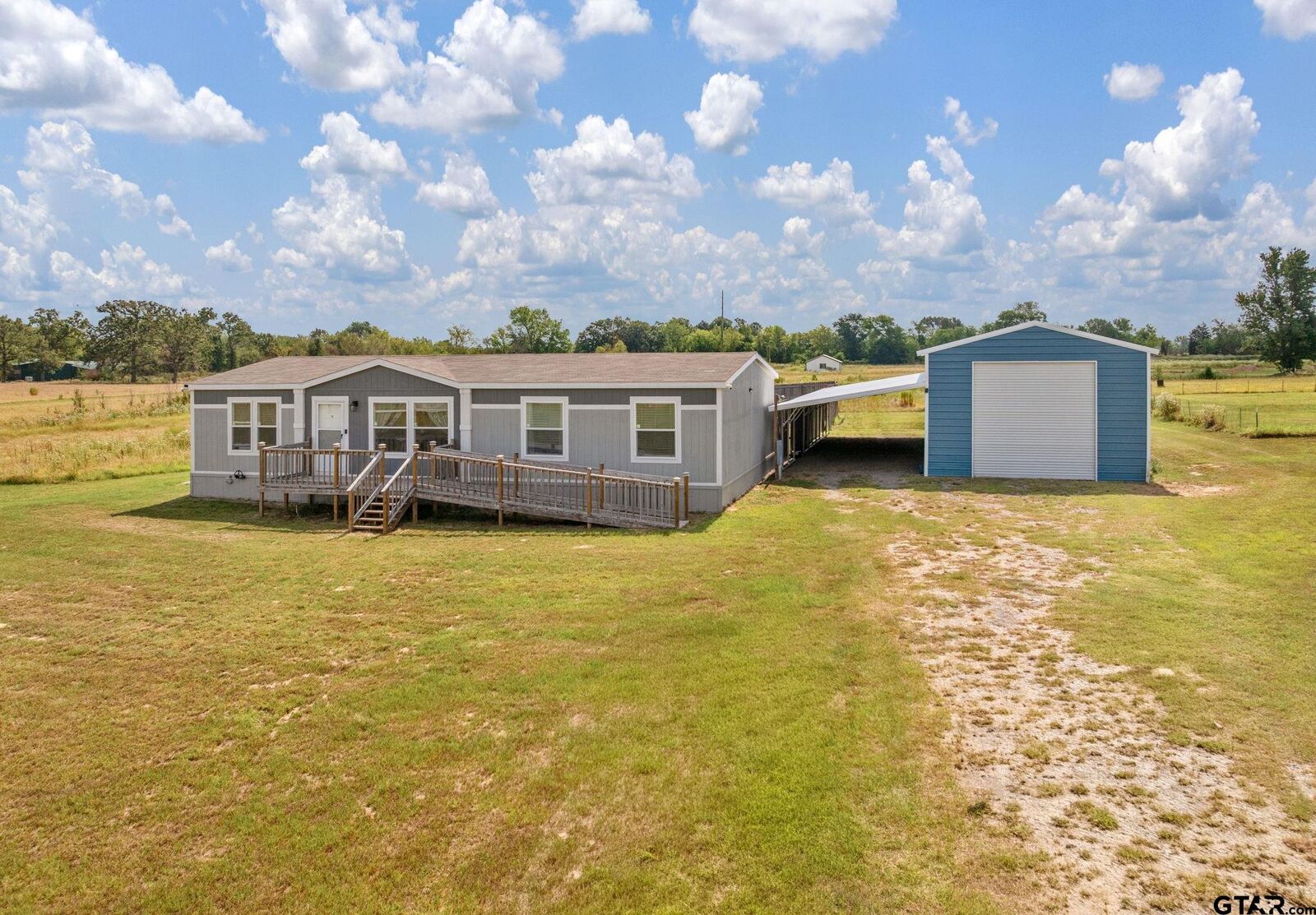 Property Photo:  324 Vz Cty Rd 1220  TX 75140 