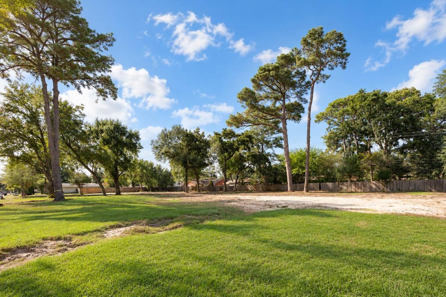 Property Photo: 10242 Ivyridge Road TX 77043