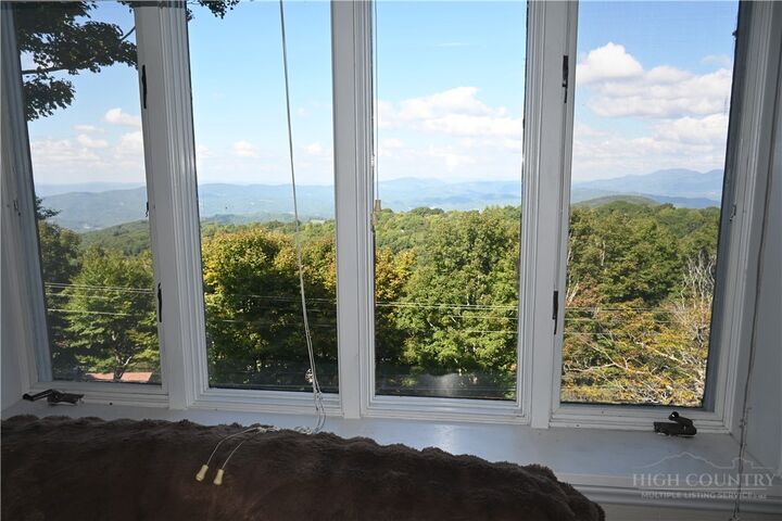 Property Photo:  220 Northridge Road G-28  NC 28604 