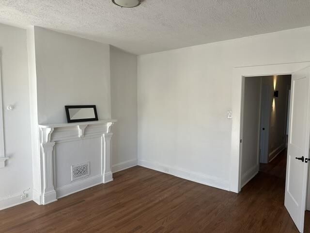 Property Photo:  9 Howard Pl  NJ 07306 