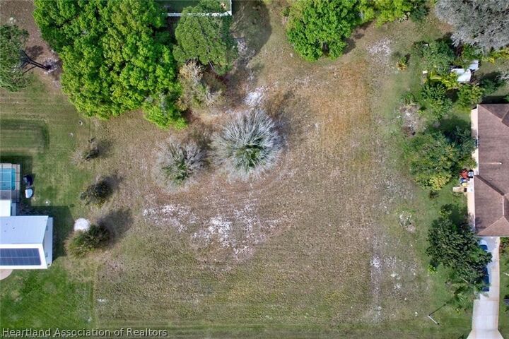 Property Photo:  6301 Edgewater Terrace  FL 33876 