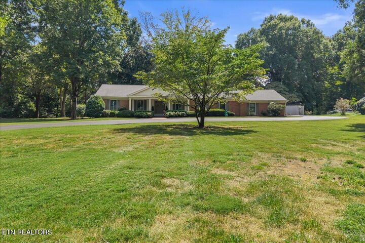 Property Photo: 1121 Woodward Ave TN 37303