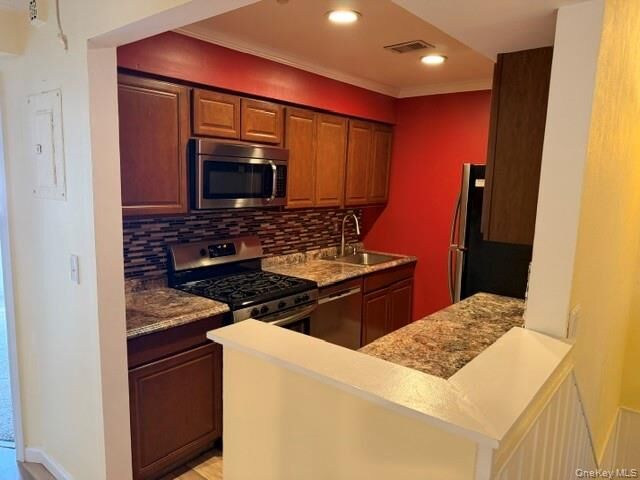 Property Photo:  56 Pointe Cir S  NY 11727 