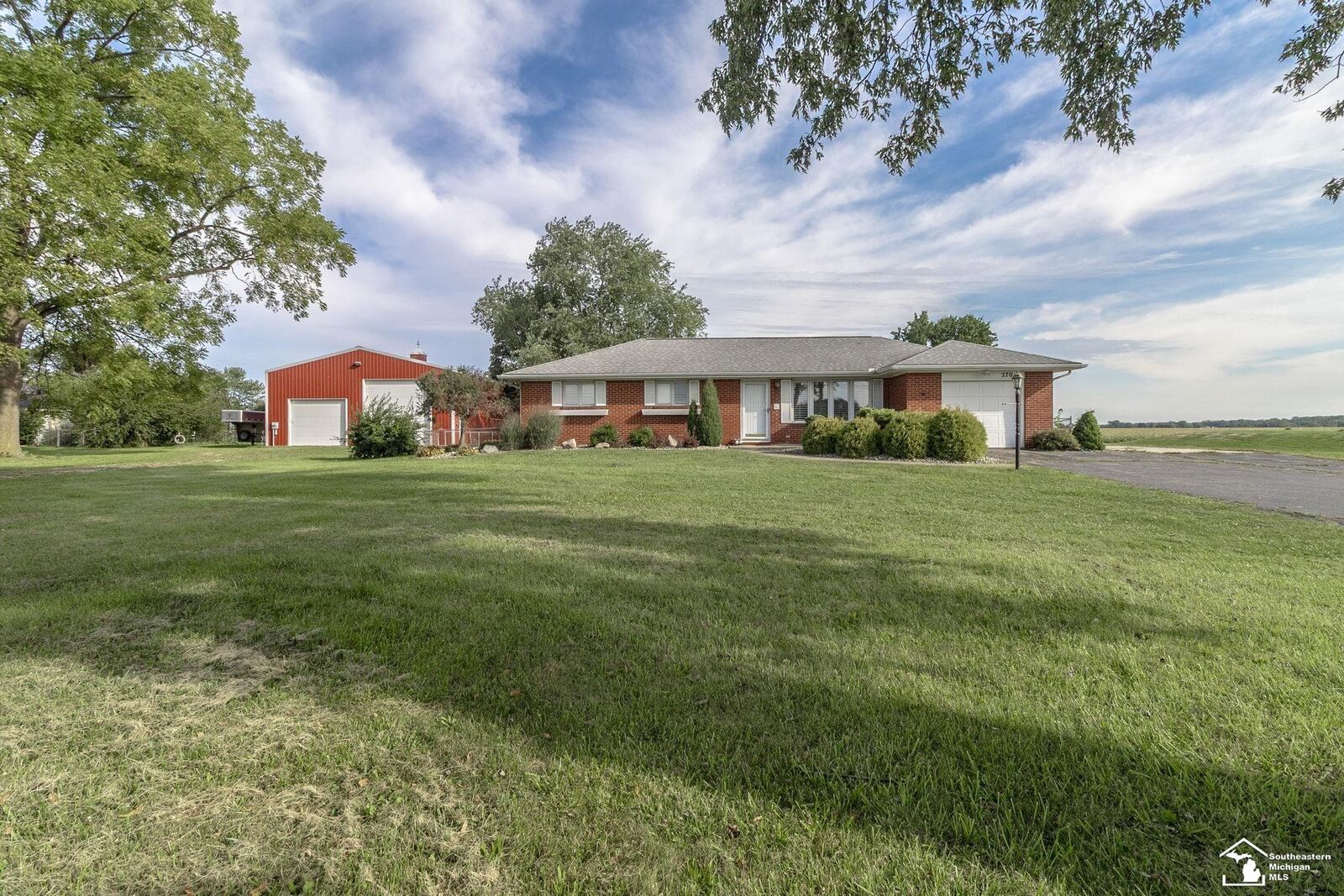 Property Photo: 270 E Sterns MI 48182