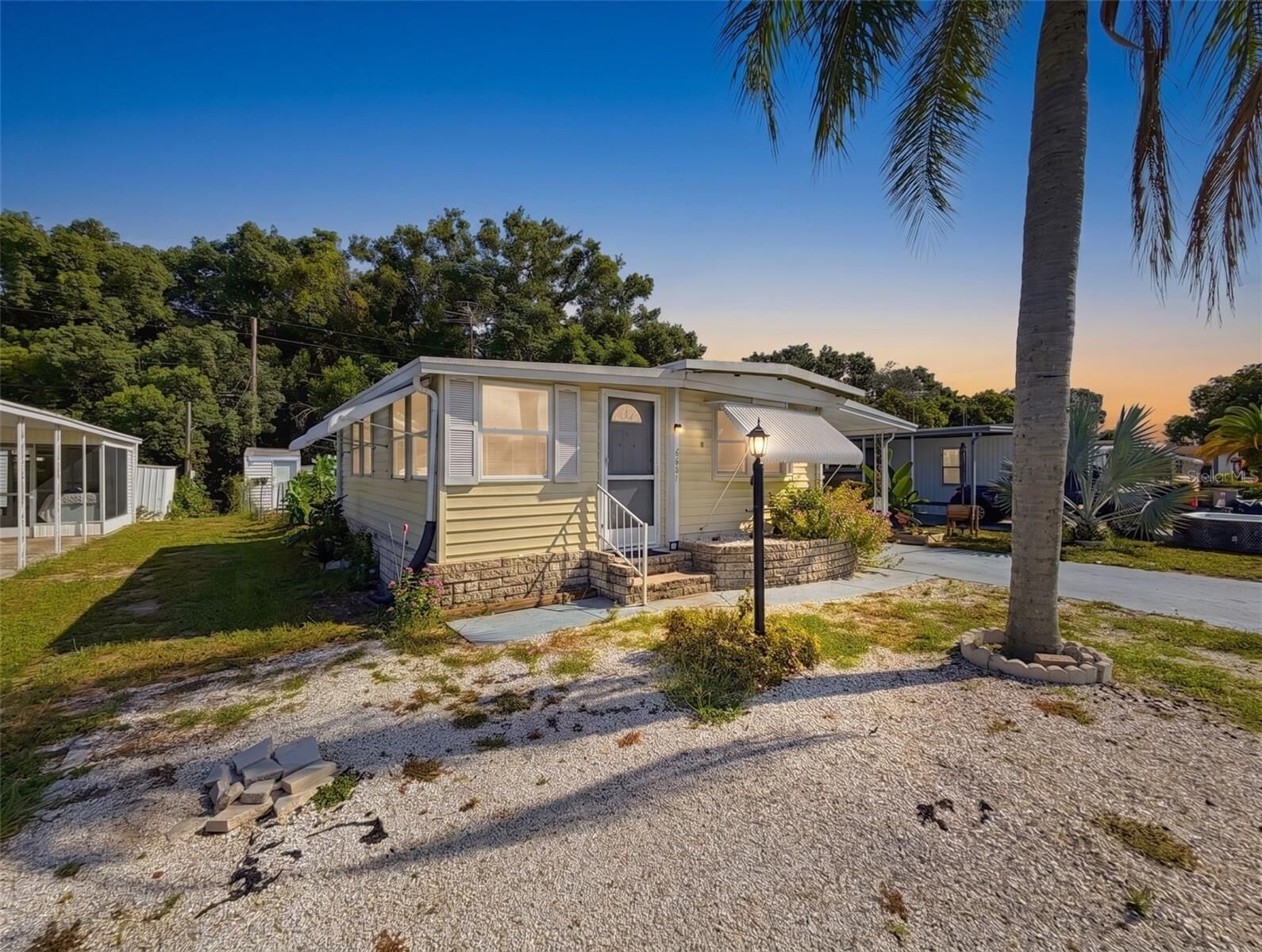 Property Photo: 6601 Kumquat Drive FL 34653