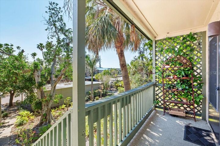 Property Photo: 1519 Pelican Point Drive 288 FL 34231