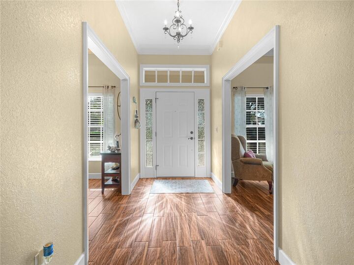 Property Photo: 2113 Longleaf Circle FL 33810