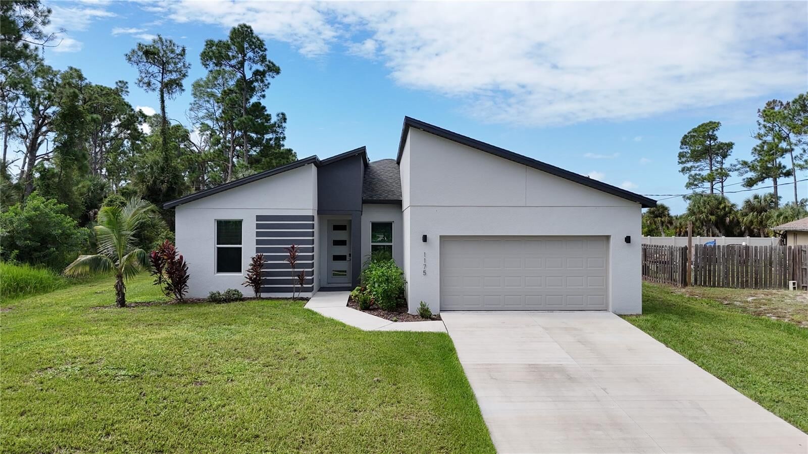Property Photo: 1175 E Hallmark Boulevard FL 34288