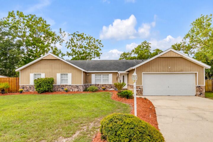 Property Photo:  205 Inkwood Court  FL 32708 