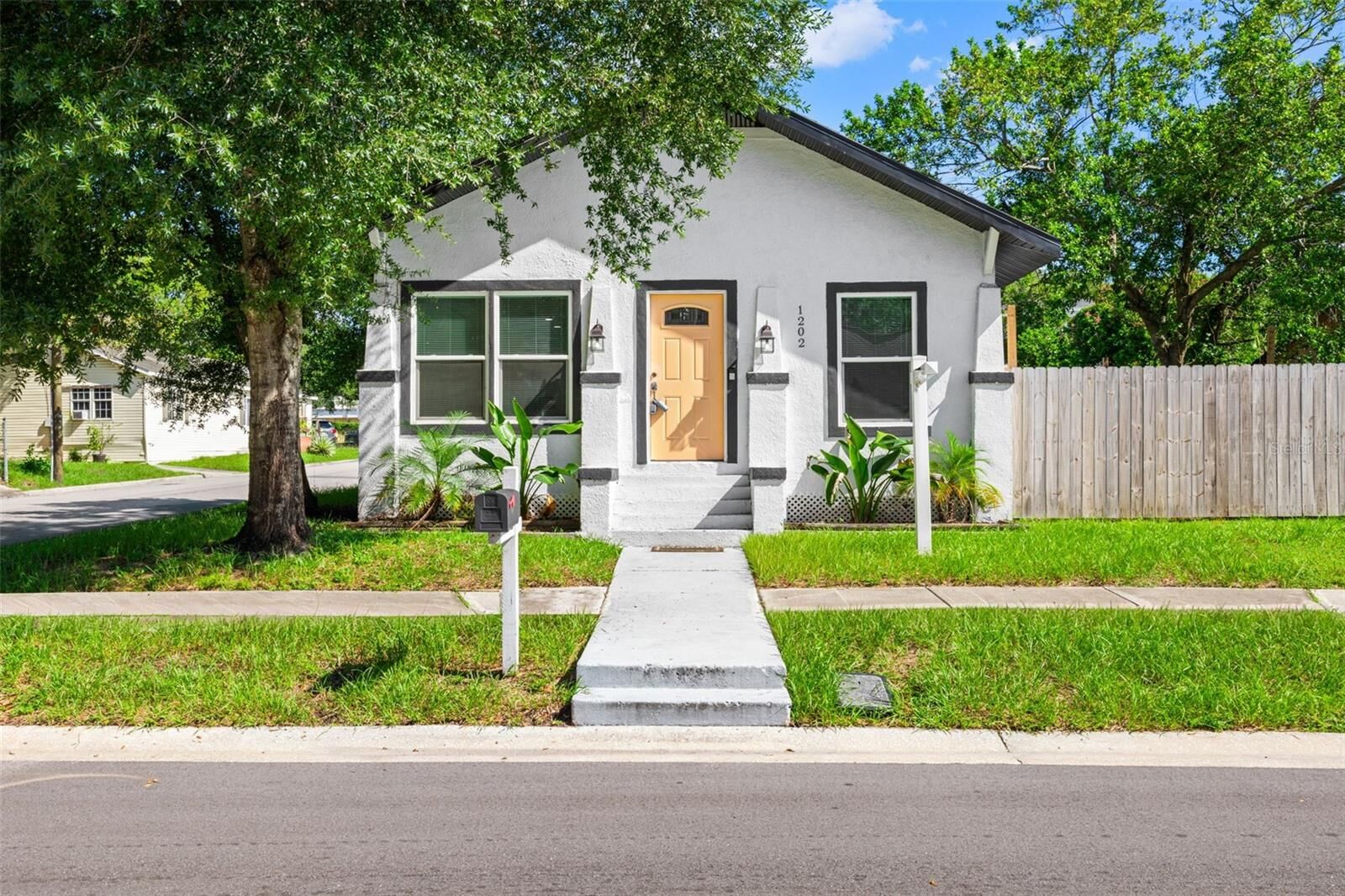 Property Photo:  1202 E 32nd Avenue  FL 33603 