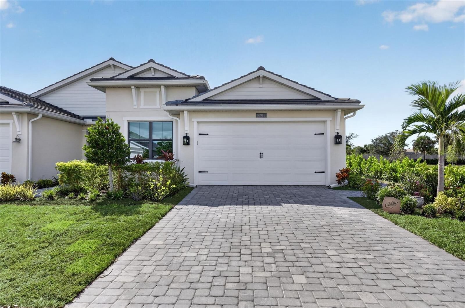 Property Photo: 18911 Dayspring Place FL 34293