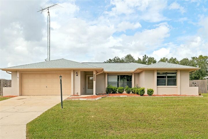 Property Photo:  4505 SW 156th Place  FL 34473 