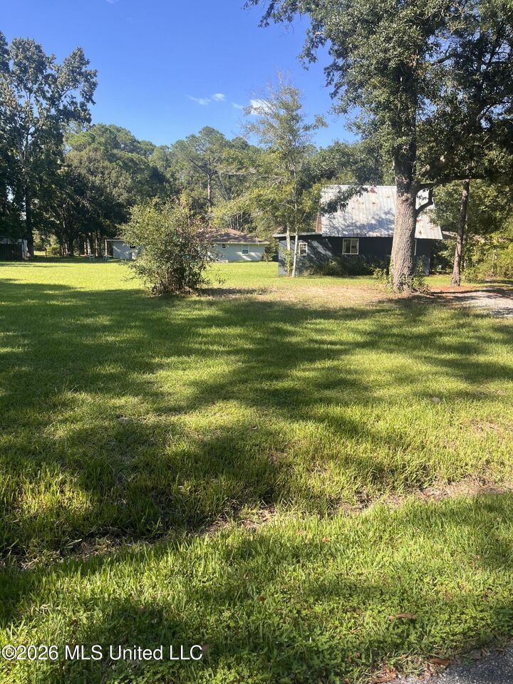 Property Photo:  0 Stonewall Street  MS 39564 