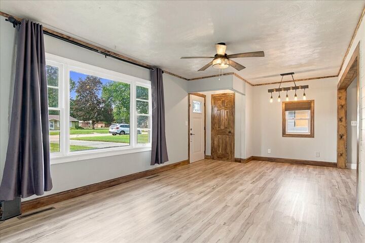 Property Photo: 1808 20th Avenue IL 61081
