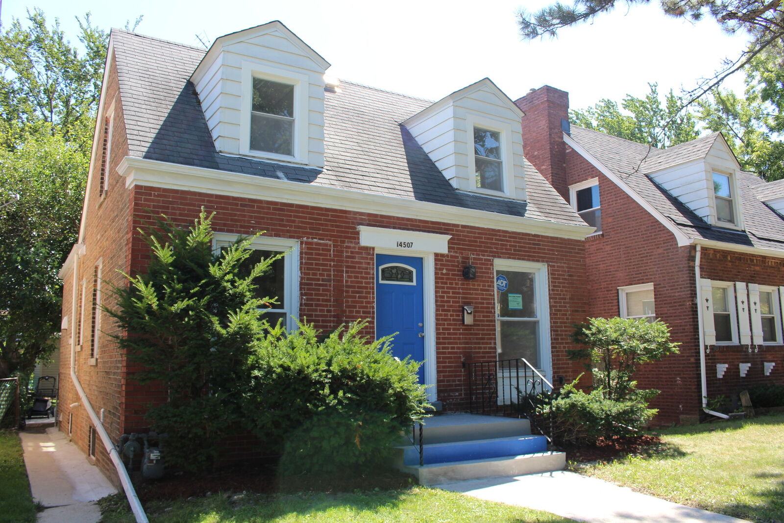 Property Photo: 14507 S Wentworth Avenue IL 60827