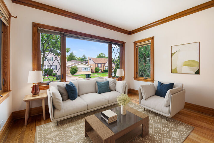 Property Photo: 4213 Elm Avenue IL 60513