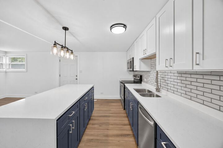 Property Photo: 9138 S Perry Avenue IL 60620