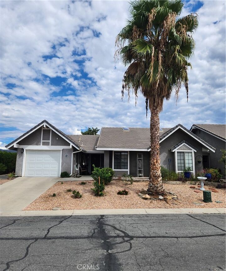 Property Photo: 1331 Freedom CA 92583