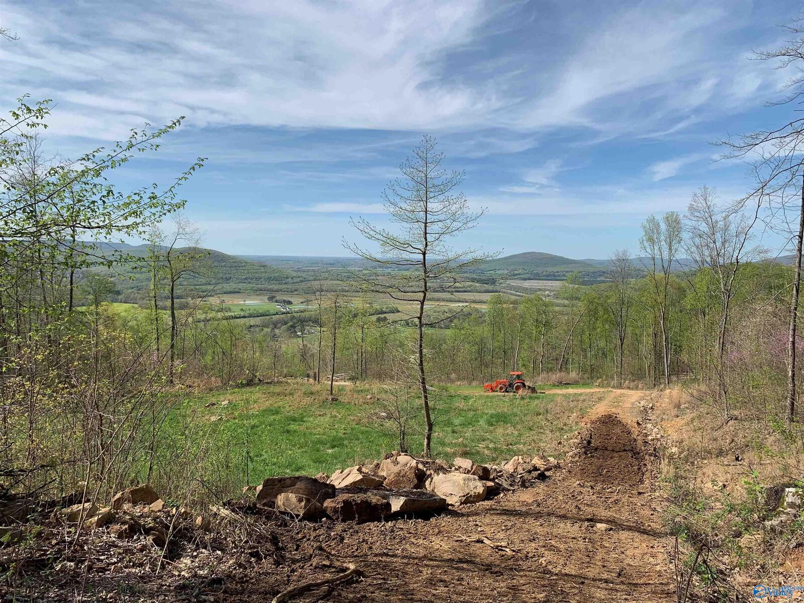 Property Photo: 646 Keel Mountain Road AL 35748