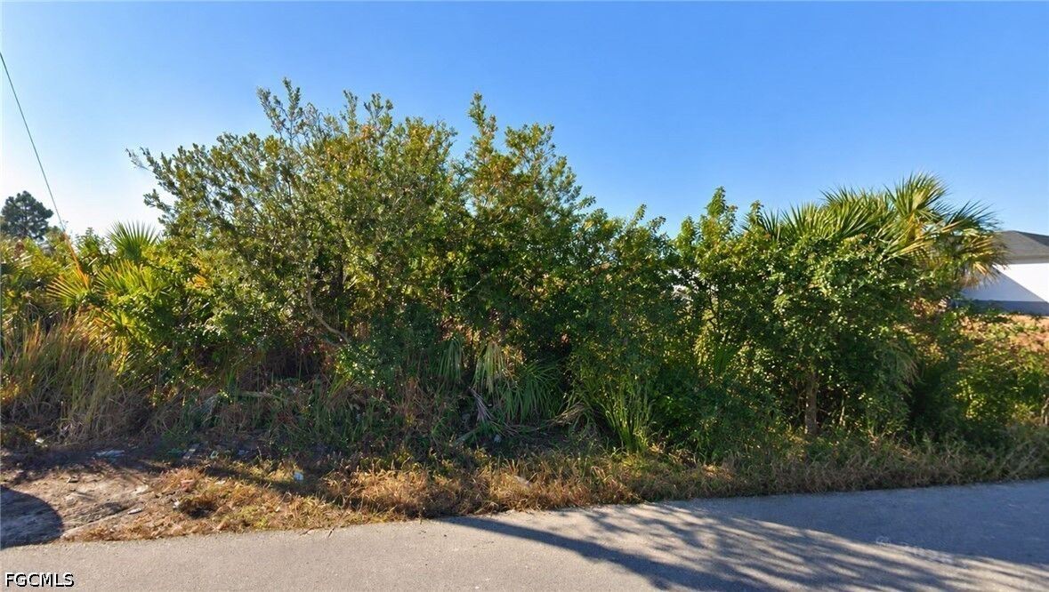 Property Photo:  3013 26th Street W  FL 33971 