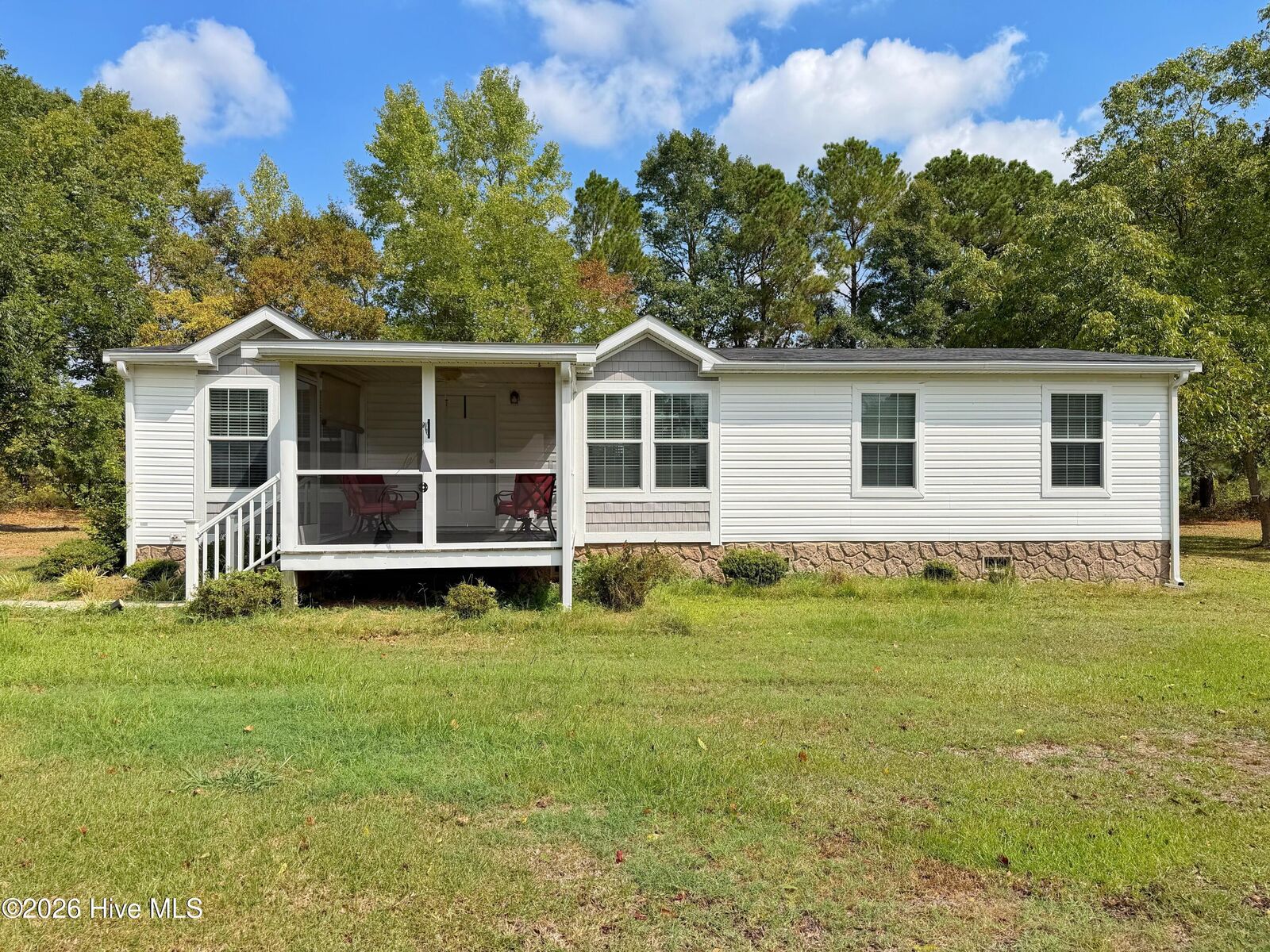 Property Photo: 817 Alphin Road NC 28504