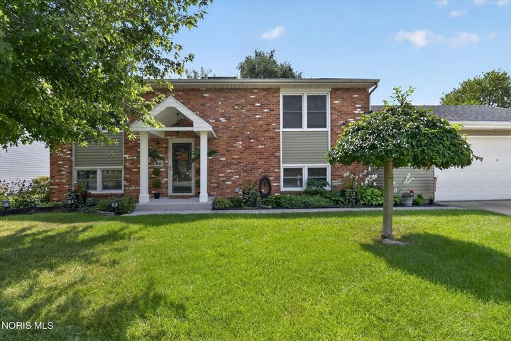 Property Photo: 1041 E Elm Tree Road OH 43460