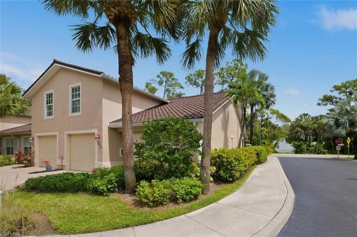 Property Photo:  3505 Avion Woods Ct 904  FL 34104 