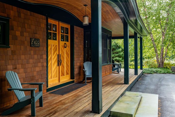 Property Photo:  422 Shagbark Lane  VT 05495 