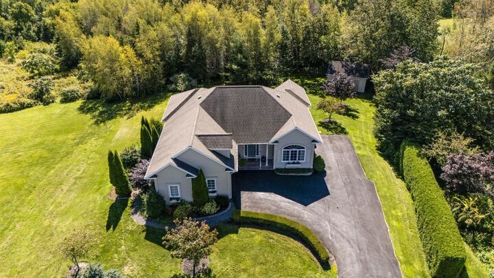 Property Photo:  35 Deer Haven Drive  NS B4N 0B8 