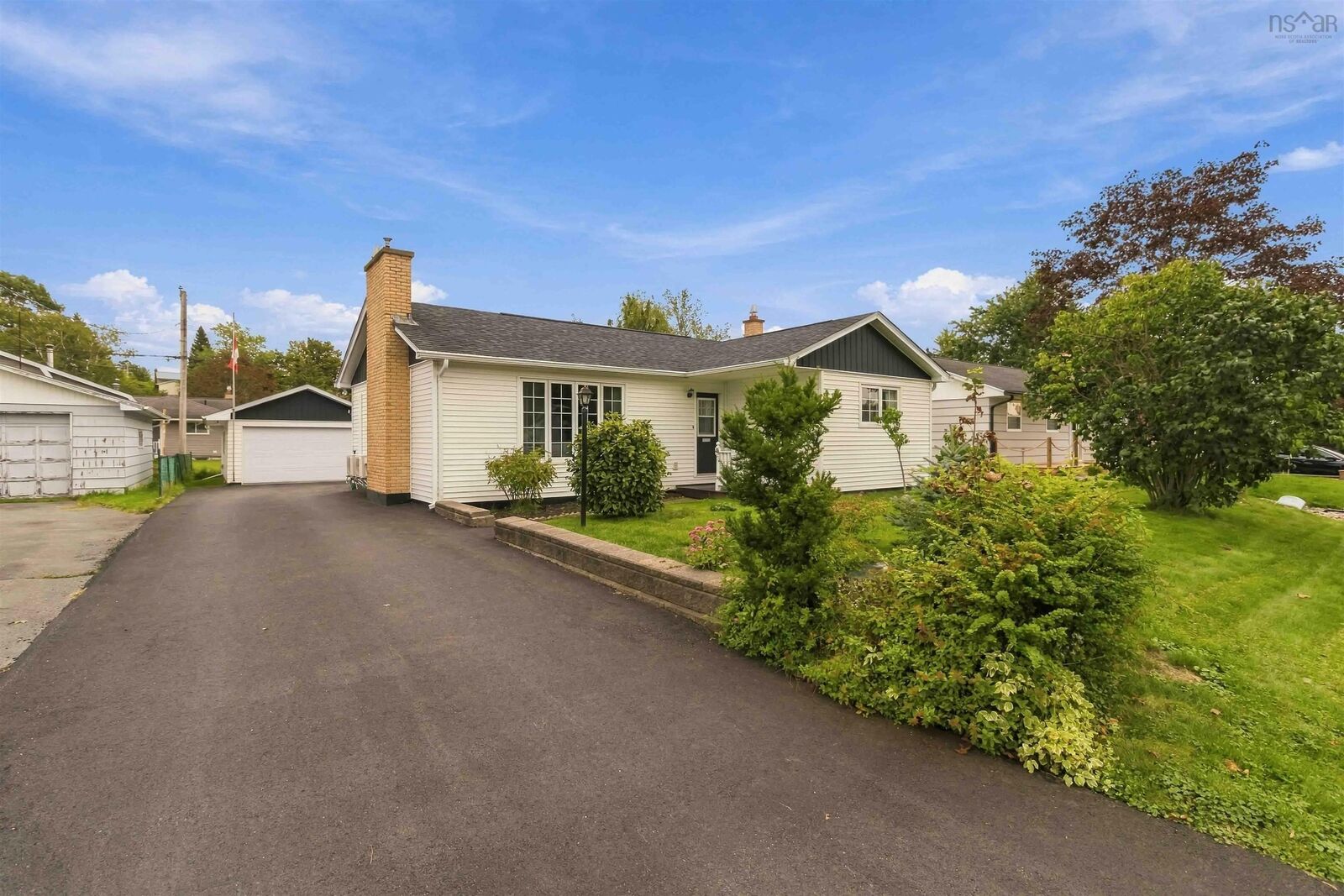 Property Photo:  49 Belleshire Drive  NS B4C 1M4 