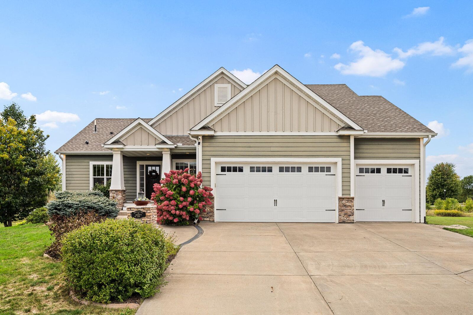 Property Photo:  11003 Wesley Drive  MN 55374 