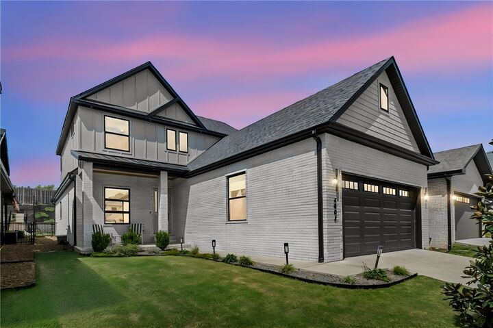 Property Photo:  4802 S Fieldcrest Terrace  AR 72758 