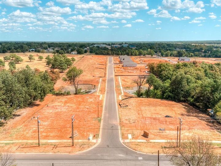 Property Photo:  2835 Garrett Street  OK 73020 
