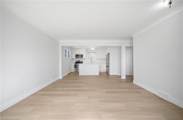 Property Photo:  36 Woodelm Drive  ON L2M 4N3 