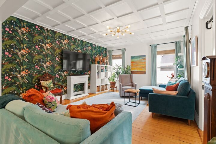 Property Photo:  169 Hunnewell Ave 2  MA 02458 