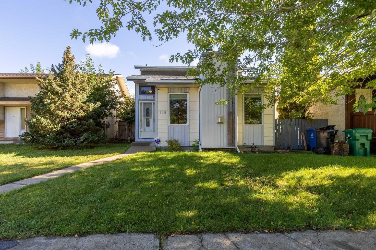 Property Photo:  119 Red Crow Boulevard W  AB T1K 5N2 