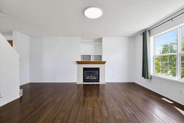 Property Photo:  15 Coventry Link NE  AB T3K 5H6 