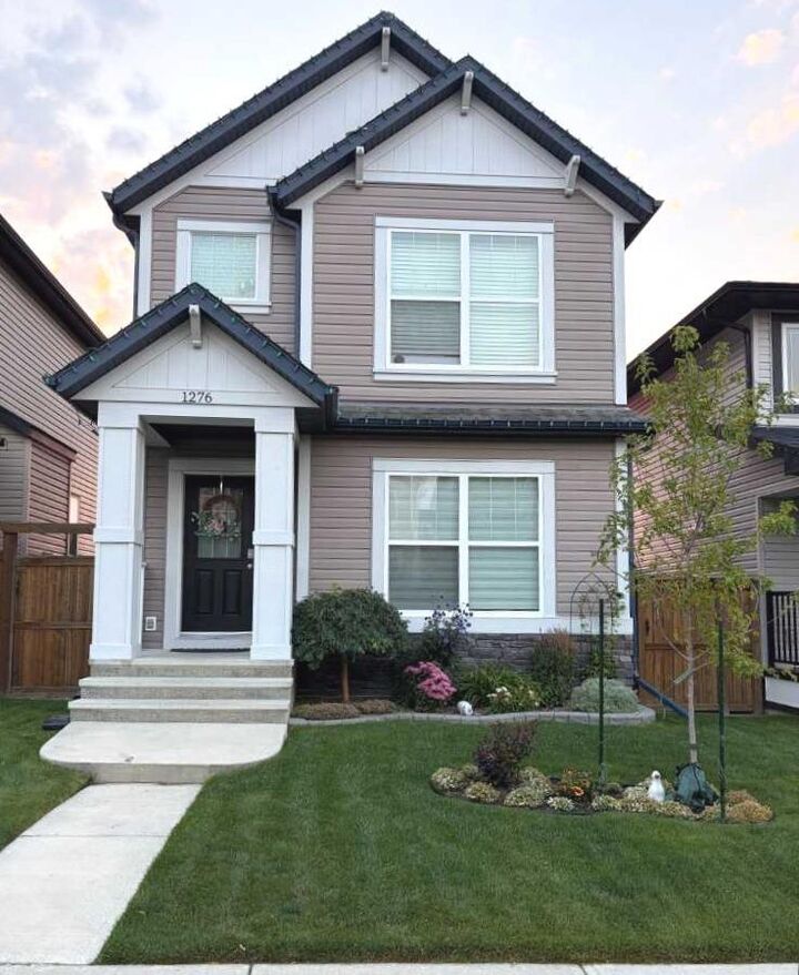 Property Photo:  1276 Reunion Place NW  AB T4B 0M4 