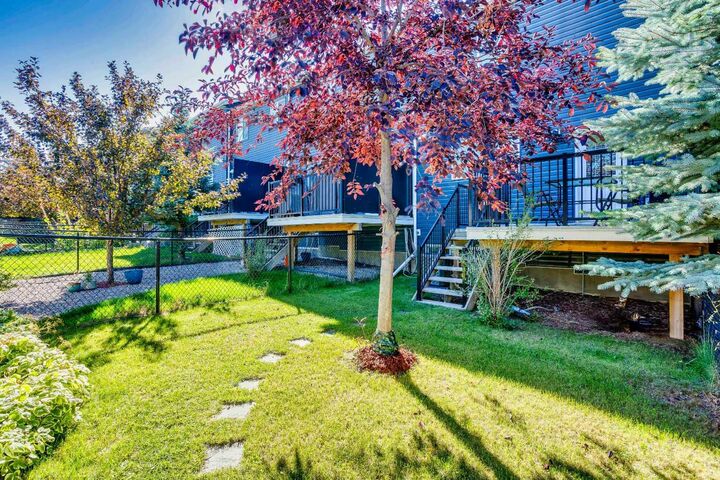Property Photo:  834 Nolan Hill Boulevard NW  AB T3R 0W1 