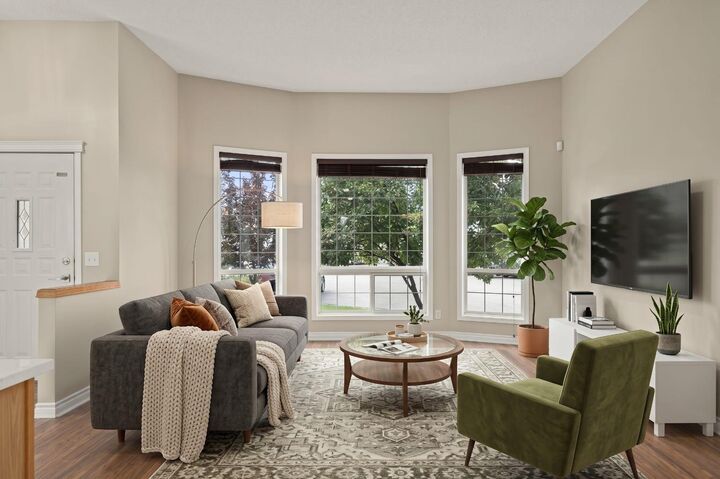 Property Photo:  111 Martinvalley Place NE  AB T3J 4A2 