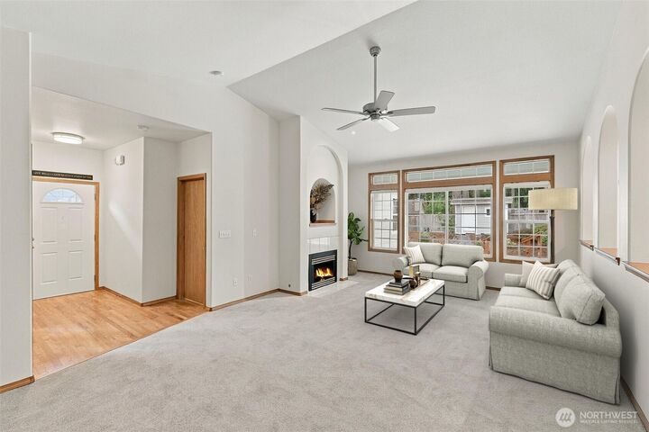 Property Photo: 11404 88th Avenue E WA 98373