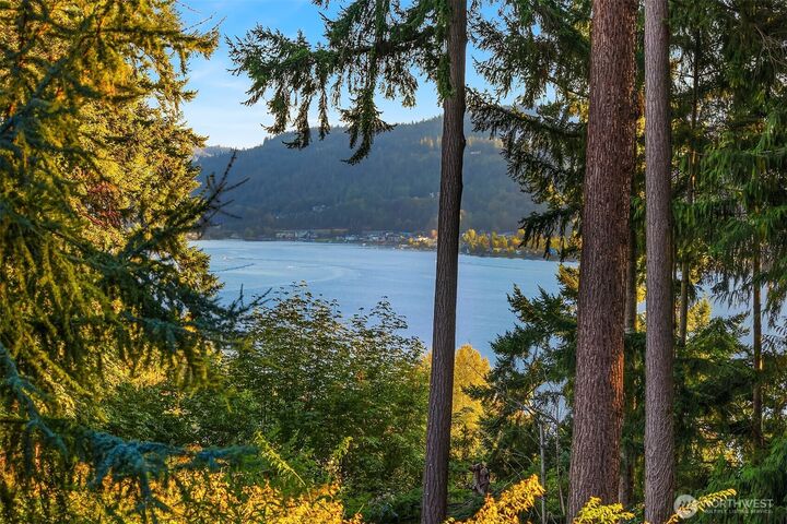 Property Photo: 2911 198th Avenue SE WA 98075