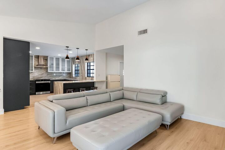 Property Photo: 1150 NW 22nd Avenue FL 33445