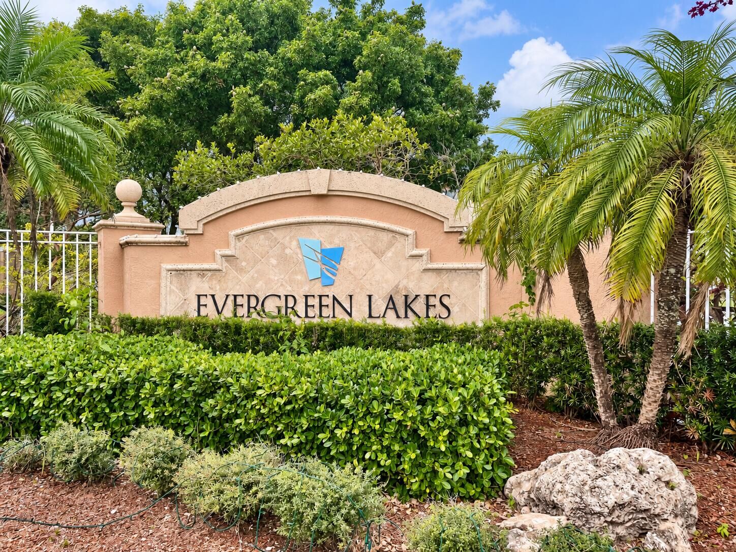 Property Photo:  5021 Wiles Road Apt 301  FL 33073 