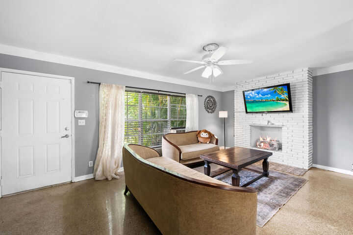 Property Photo:  1532 NW 7th Avenue  FL 33311 