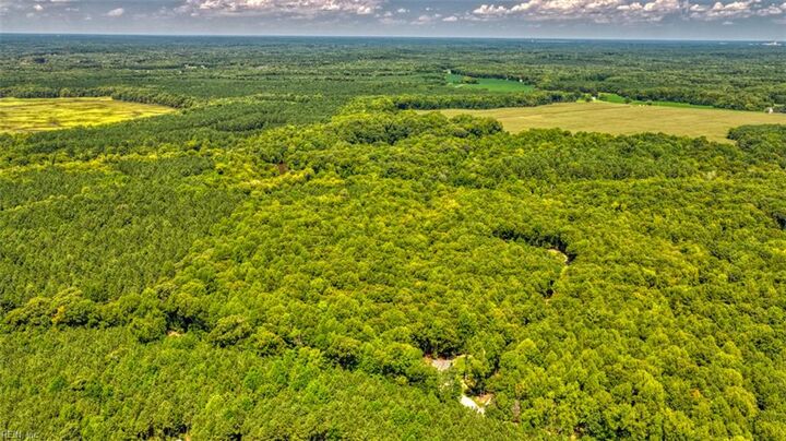 Property Photo:  7075 Menzels Rd  VA 23168 