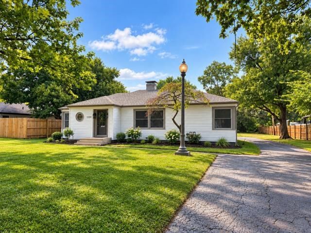 Property Photo: 1101 Sylvan Nook Dr IN 47374