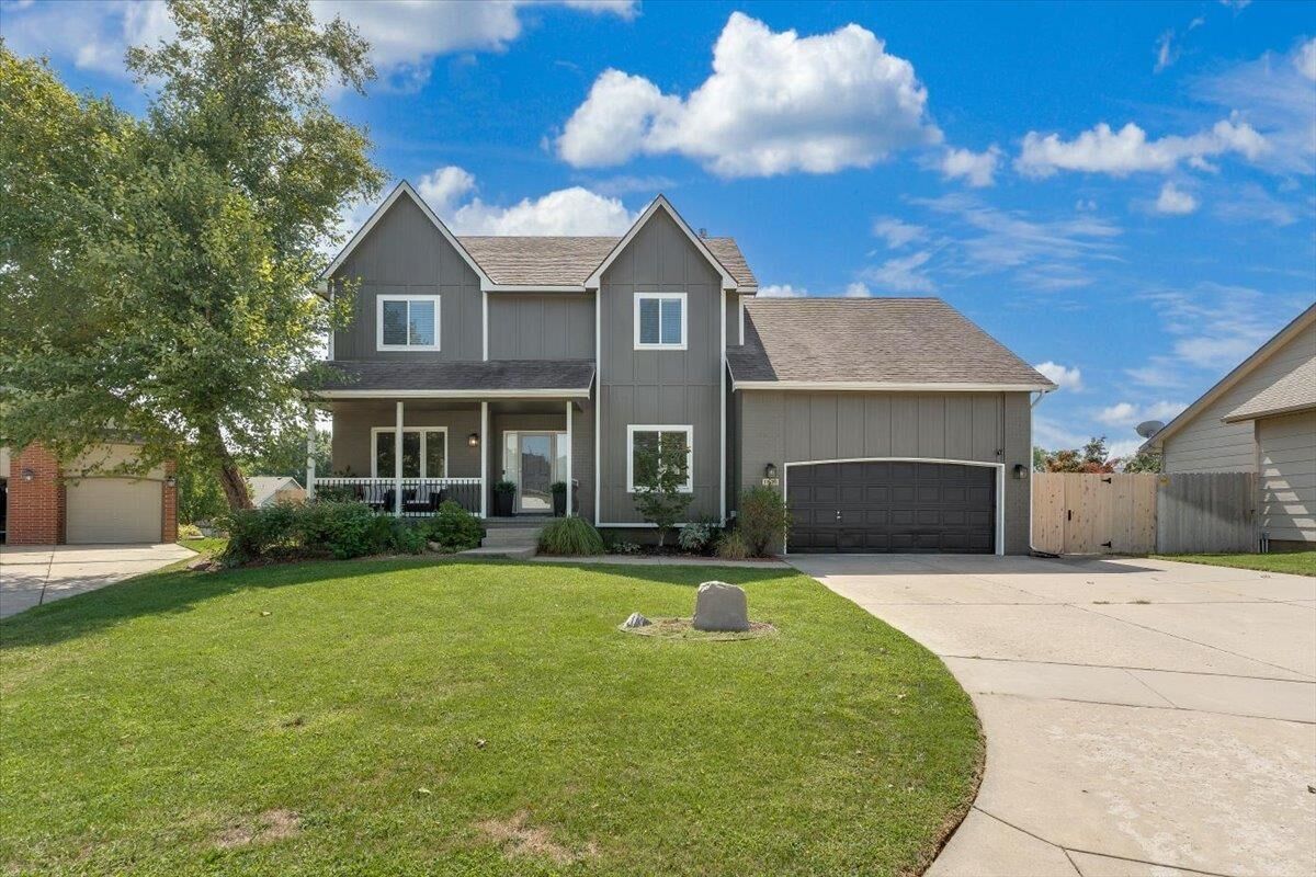 Property Photo:  1836 N Lark Ct  KS 67212 