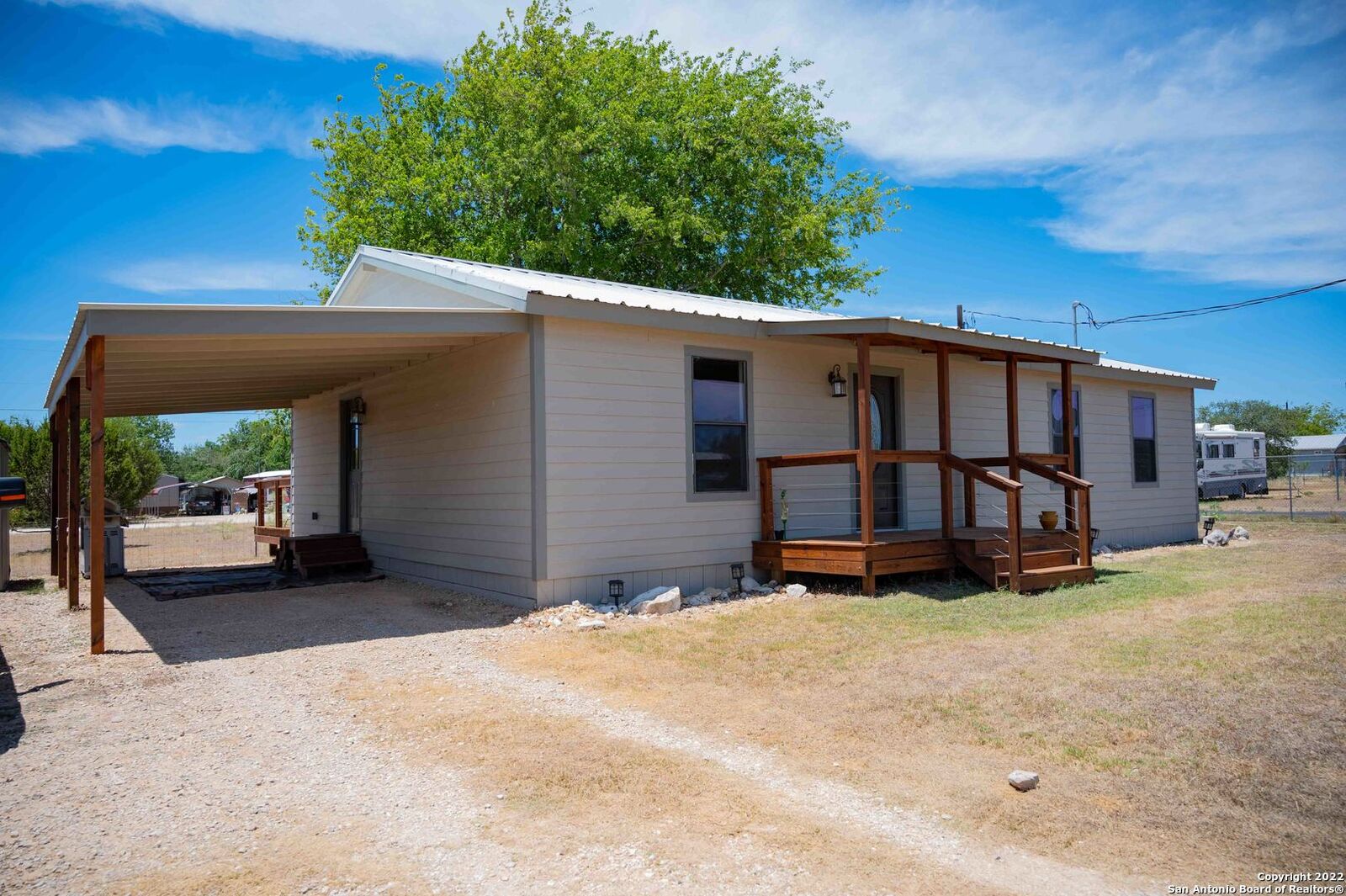 Property Photo: 604 Mountain View Dr TX 78003